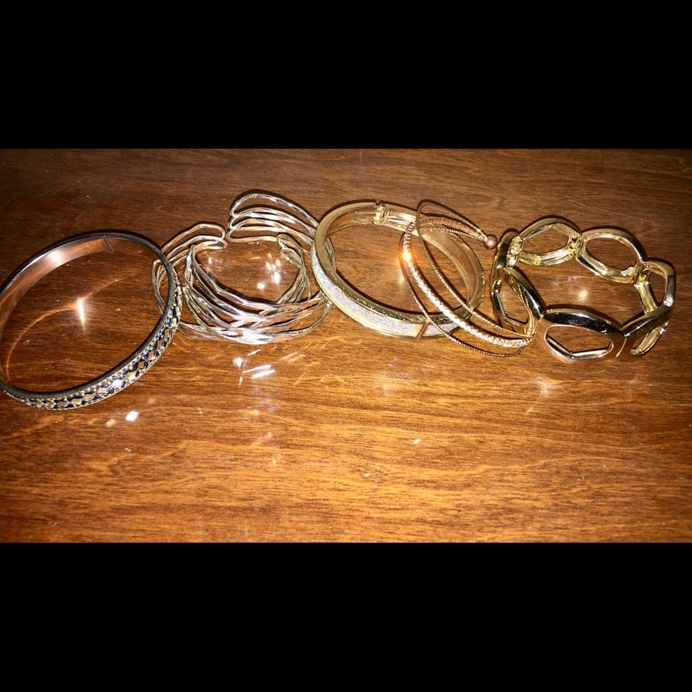 6 bracelets